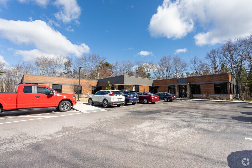 More Photos Of 28 Birch St, Milford Office For Lease