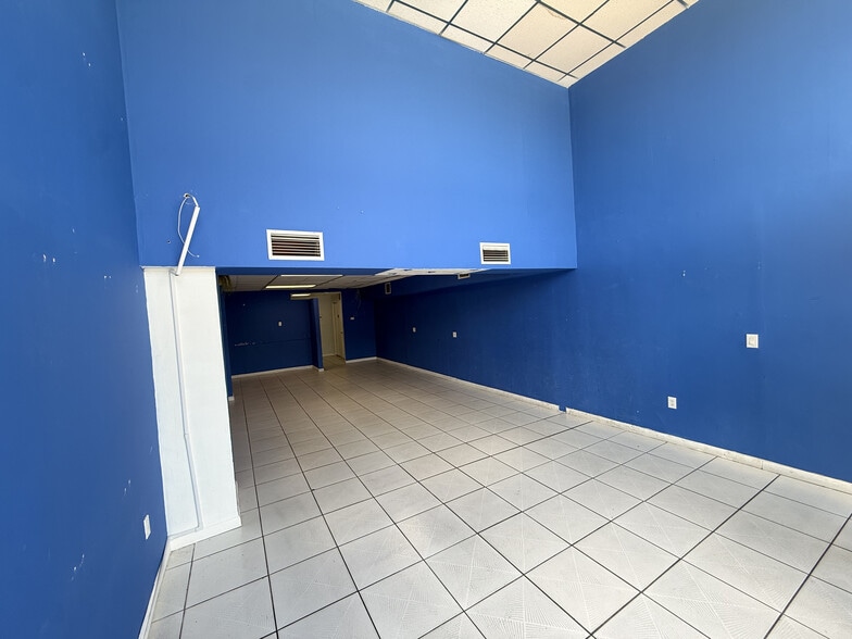 More Photos Of 3130-3132 NW 7th St, Miami Storefront For Lease