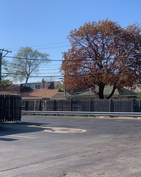 More Photos Of 6440-6444 W Diversey Ave, Chicago Freestanding For Sale