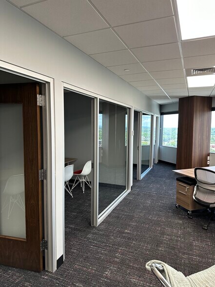 More Photos Of 55 Beattie Pl, Greenville Office For Lease