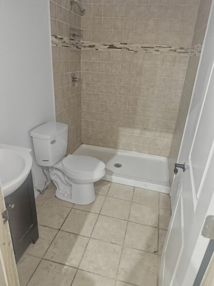 More Photos Of 300 E 8 Mile Rd, Detroit Warehouse For Sale