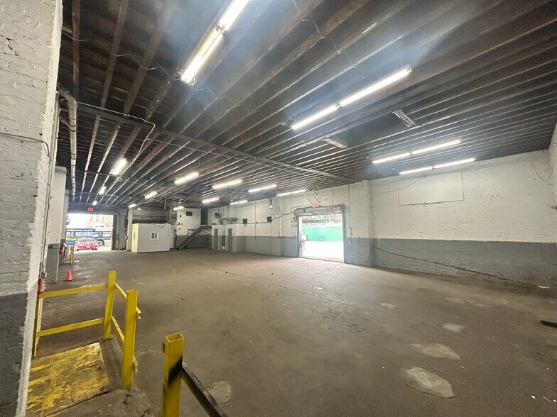 More Photos Of 1903 Broadway, Brooklyn Warehouse For Lease