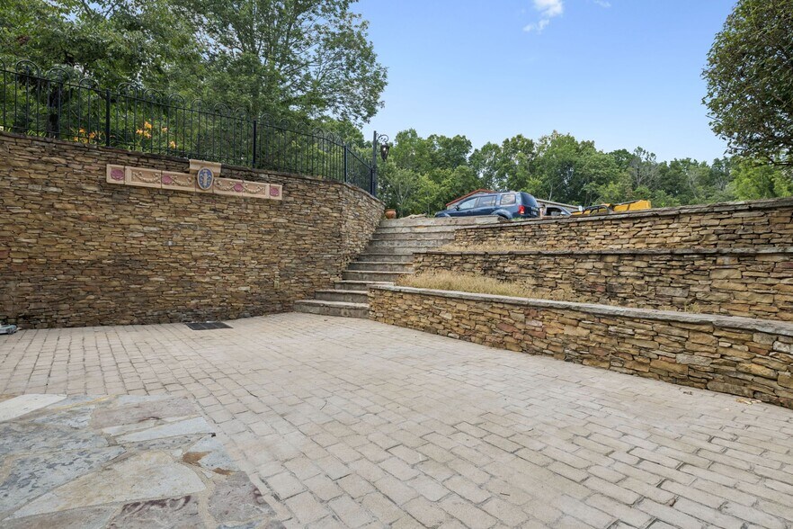 More Photos Of 1374 Peter Pond Rd, Ashland City Lodge Meeting Hall For Sale