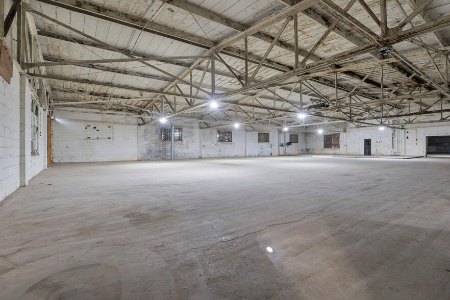 More Photos Of 435 N Elizabeth St, Lima Warehouse For Sale