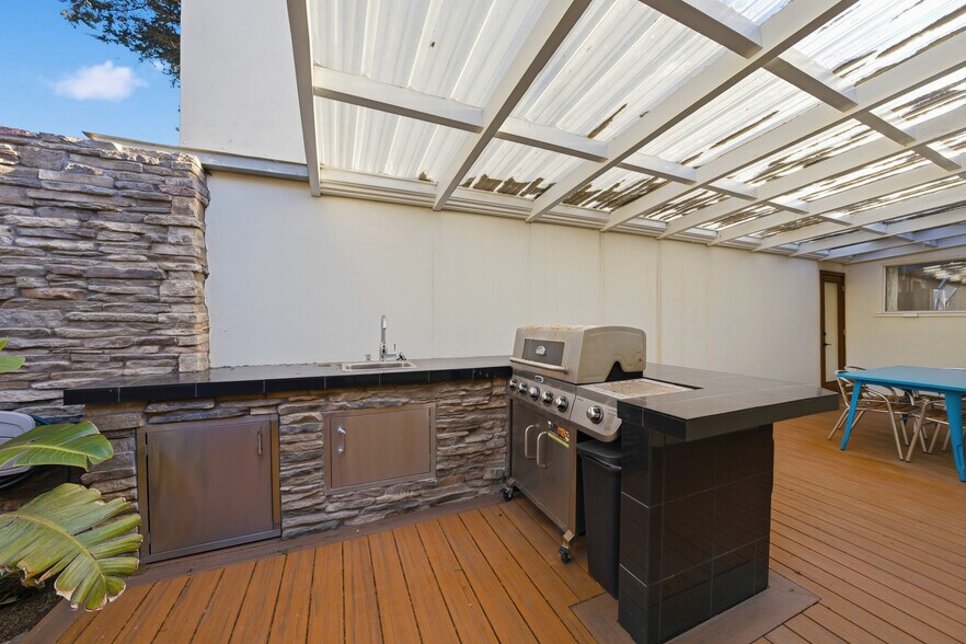 More Photos Of 2873 Studio Dr, Cayucos Multifamily For Sale