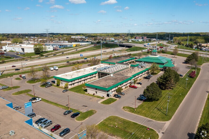 More Photos Of 2705 Annapolis Ln N, Plymouth Hotel For Sale