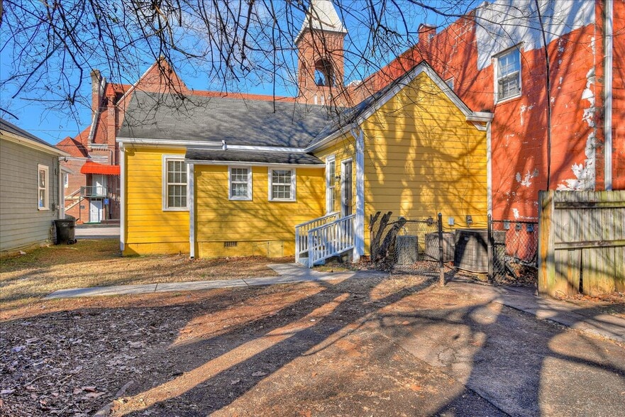 More Photos Of 602-604 3rd St, Augusta Apartments For Sale