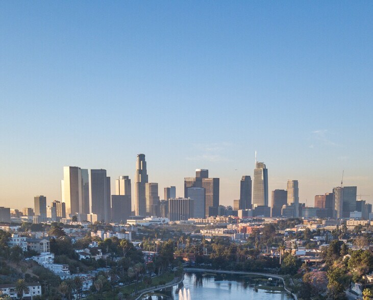 More Photos Of 1301-1311 Glendale Blvd, Los Angeles Restaurant For Lease