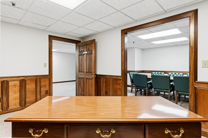 More Photos Of 244 Wilson Dr, Xenia Medical For Sale