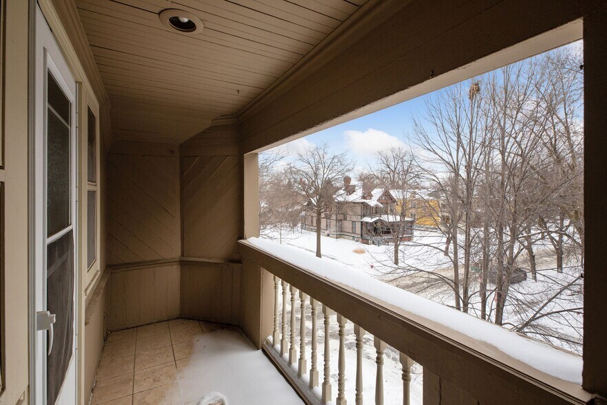 More Photos Of 197 Kent St, Saint Paul Multifamily For Sale