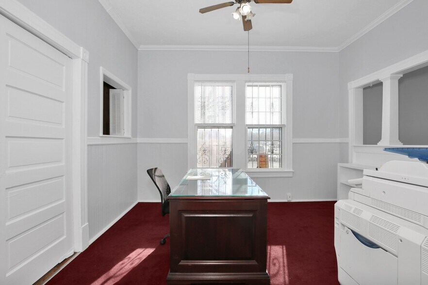 More Photos Of 115 S Cool Spring St, Fayetteville Office For Lease