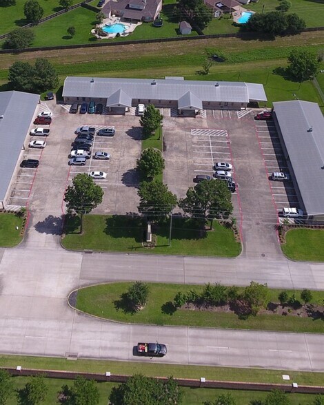 More Photos Of 17920 Huffmeister Rd, Cypress Office For Lease