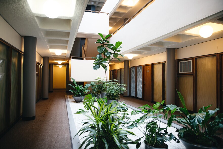 More Photos Of 10721 W Capitol Dr, Milwaukee Office For Lease