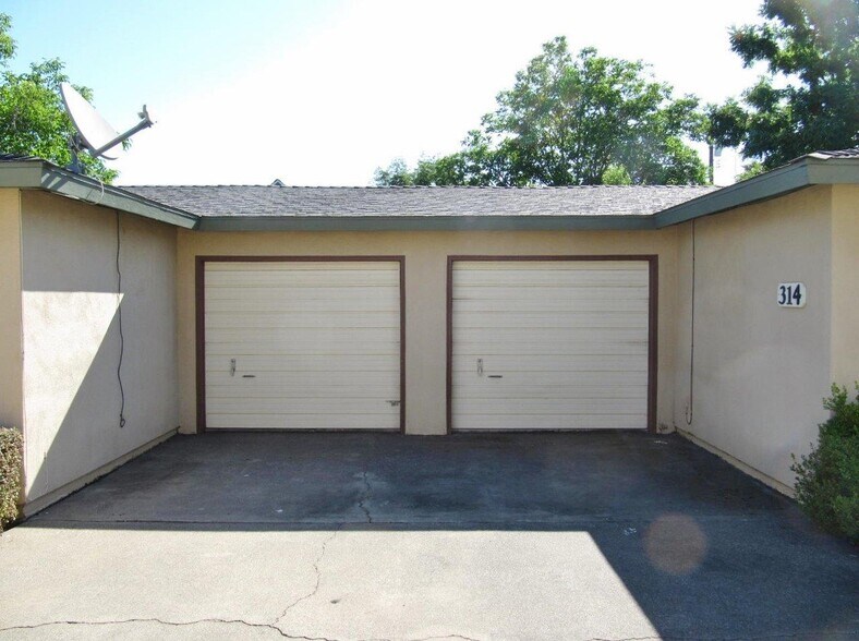 More Photos Of 415 4th St, Winters Multifamily For Sale