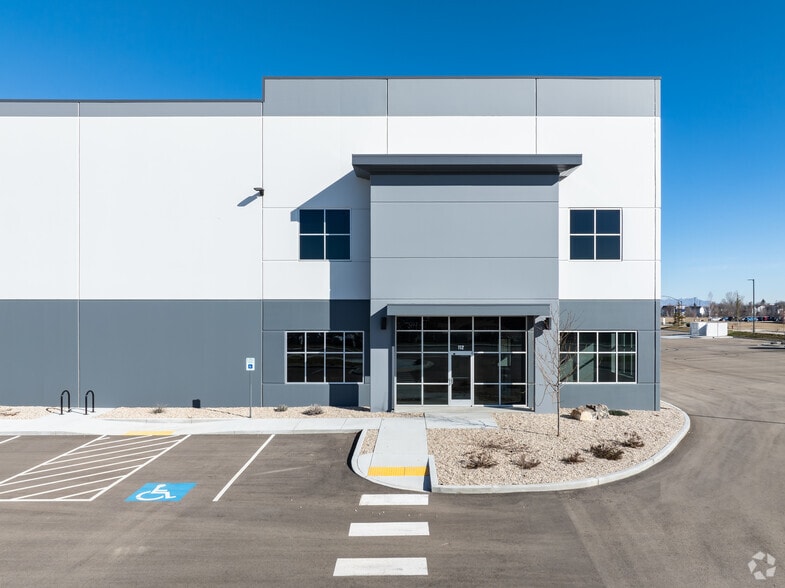 More Photos Of 4321 Muller Dr, Caldwell Distribution For Lease