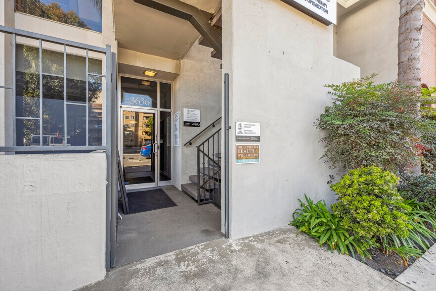 More Photos Of 3636 5th Ave, San Diego Office For Lease