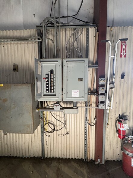 More Photos Of 600 Gateway Blvd, Westville Warehouse For Sale