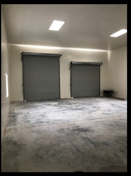 More Photos Of 5440 Tolentino Dr, Las Vegas Light Manufacturing For Lease