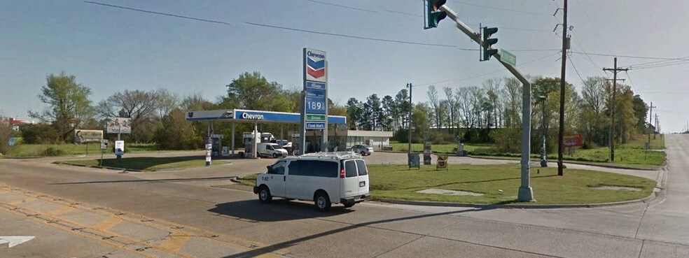 More Photos Of 6969 W Bert Kouns Industrial Loop, Shreveport Convenience Store For Sale