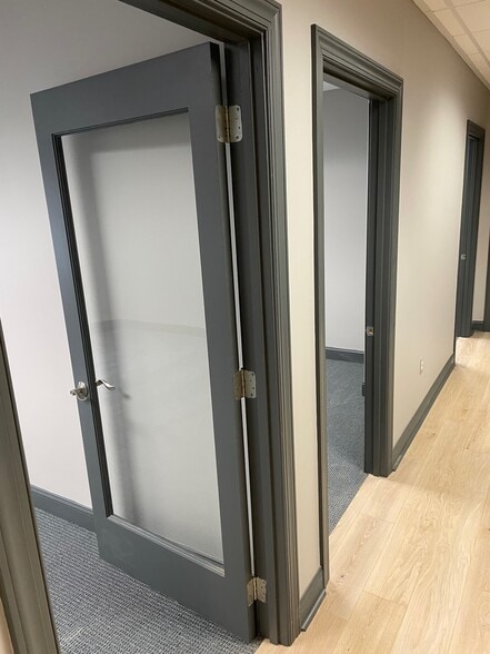 More Photos Of 3850 Bessemer Rd, Mount Pleasant Office Residential For Lease