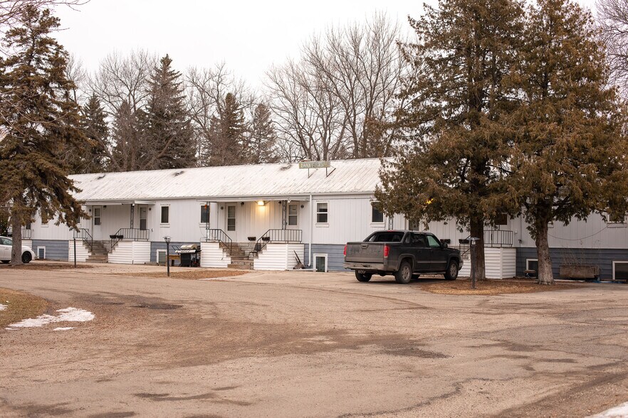 More Photos Of 1220 N Front St, Crookston Apartments For Sale