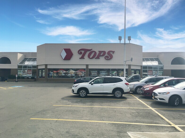 More Photos Of 2401-2501 W State St, Olean Supermarket For Lease