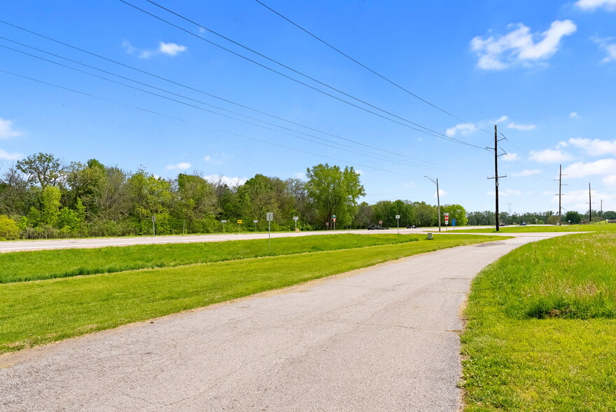 More Photos Of 4105 Nobis Dr, Davenport Manufactured Housing Mobile Home Park For Sale
