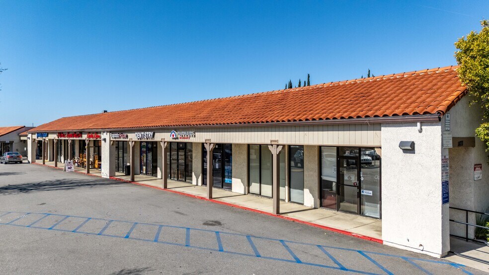 More Photos Of 14711 Princeton Ave, Moorpark Freestanding For Sale