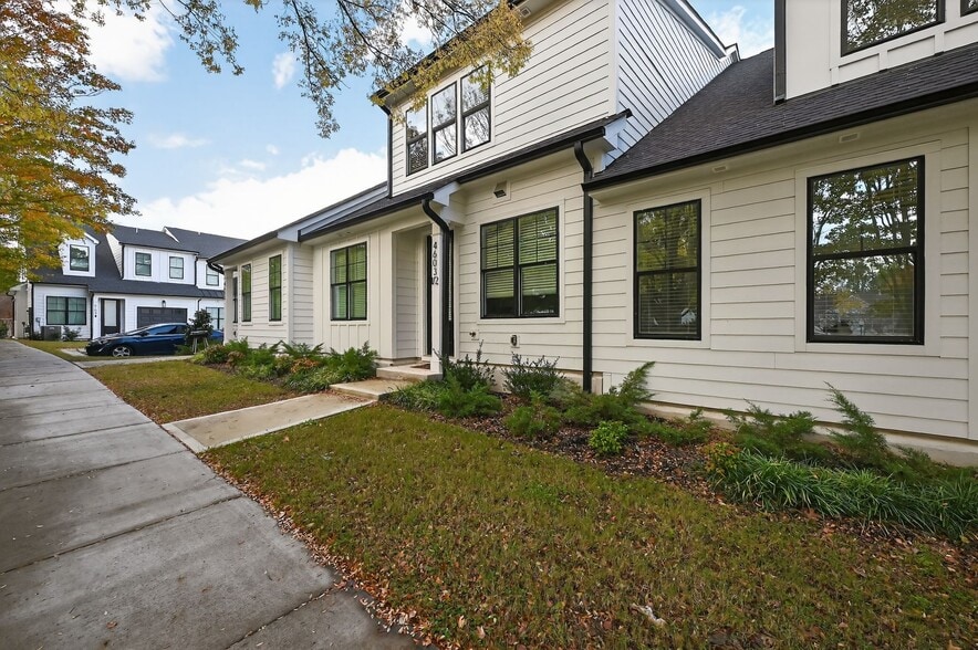 More Photos Of 6104-6120 Fox Rd, Raleigh Apartments For Sale