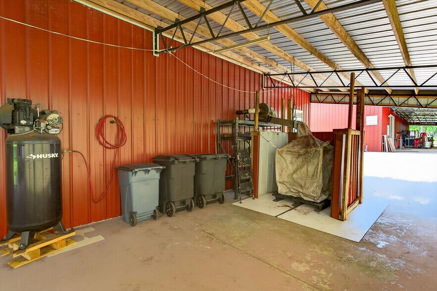 More Photos Of 1280 Highway 173, Graceville Industrial For Sale