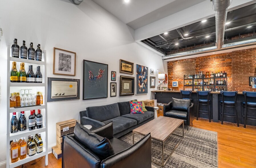 More Photos Of 209 Grant St, Wausau Restaurant For Sale