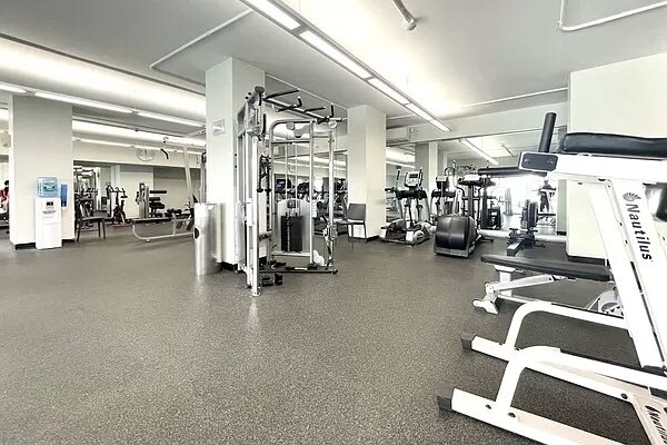 More Photos Of 2500 Johnson Ave, Bronx Apartments For Lease