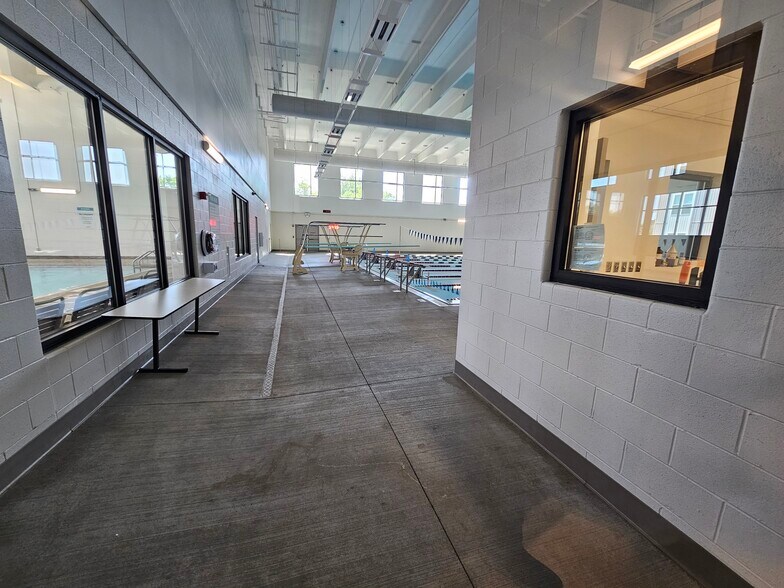 More Photos Of 5031 Delhi Rd, Cincinnati Schools For Lease