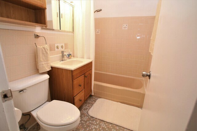 More Photos Of 414 S Elmwood Ave, Oak Park Apartments For Sale