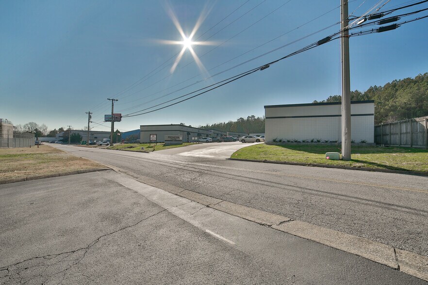 More Photos Of 6234 Perimeter Dr, Chattanooga Warehouse For Sale