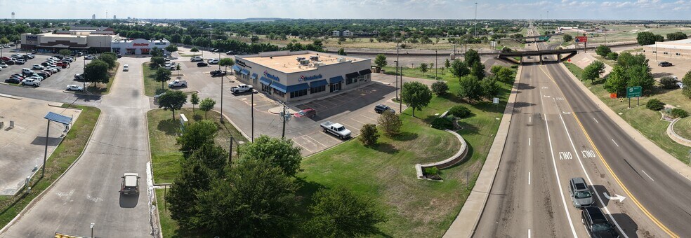More Photos Of 301 N 23rd St, Canyon General Retail For Lease