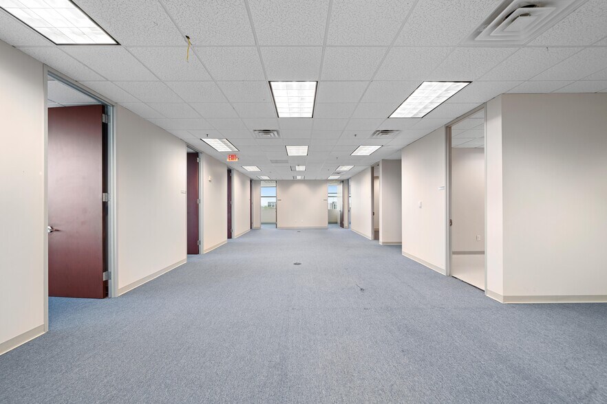 More Photos Of 7840 N Sam Houston Pky W, Houston Office For Lease