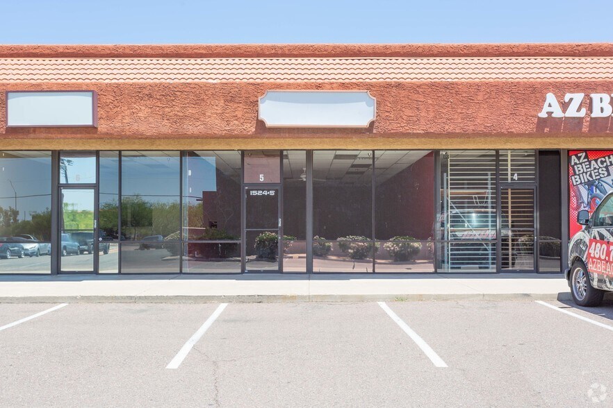 More Photos Of N 15th Ave, Phoenix Unknown For Lease