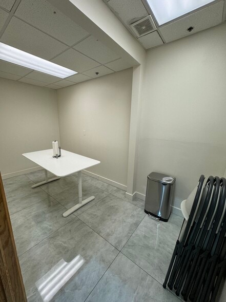 More Photos Of 1970 NW 129th Ave, Miami Warehouse For Lease