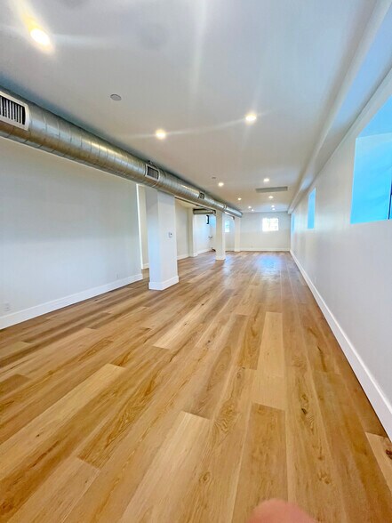 More Photos Of 433 Chapala St, Santa Barbara Storefront Retail Office For Lease