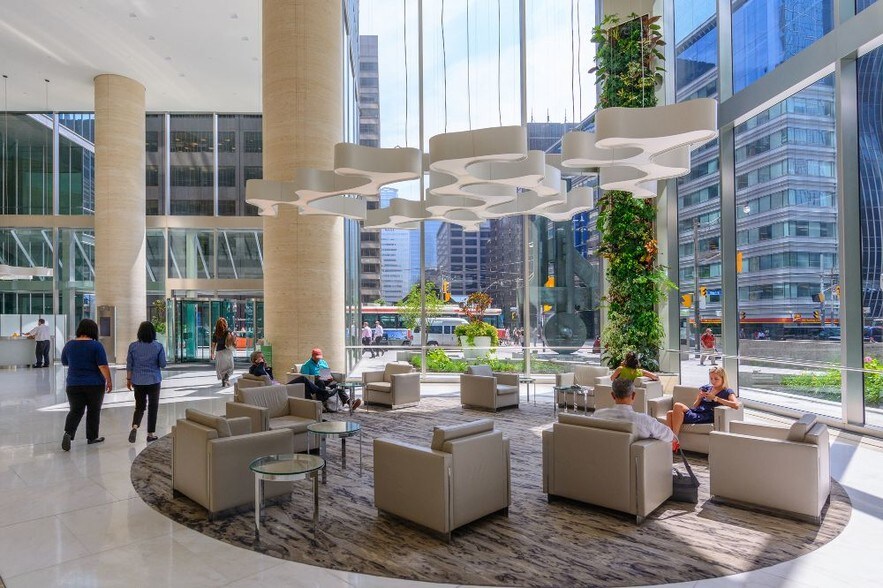 More Photos Of 150 King St W, Toronto Office For Lease