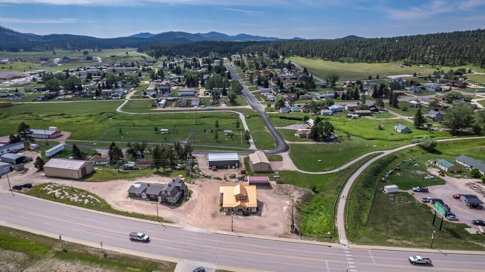 More Photos Of 1100 Mount Rushmore Rd, Custer Flex For Sale
