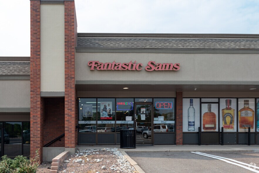 More Photos Of 11058-11098 W Jewell Ave, Lakewood Unknown For Lease