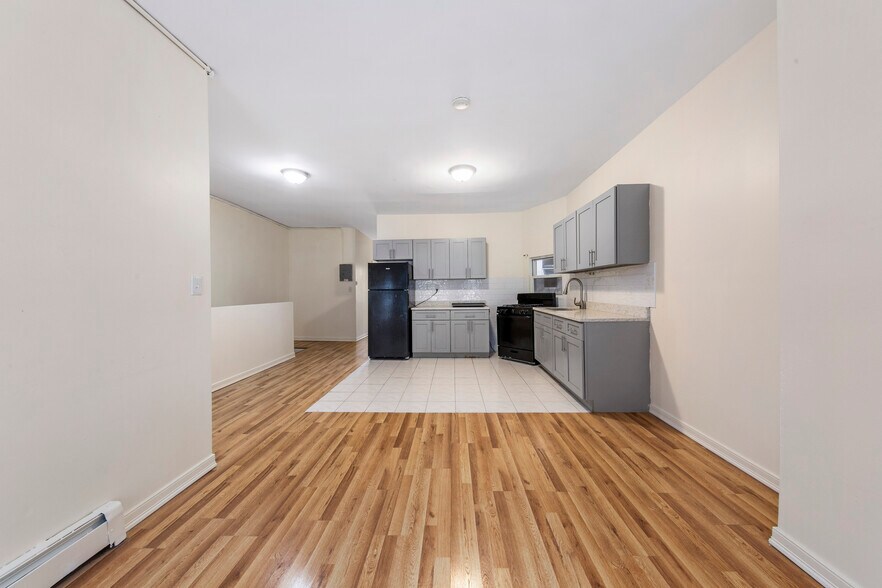 More Photos Of 11710 Jamaica Ave, Richmond Hill Apartments For Sale