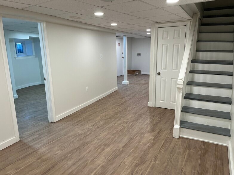 More Photos Of 5 Barney Cir SE, Washington Medical For Lease