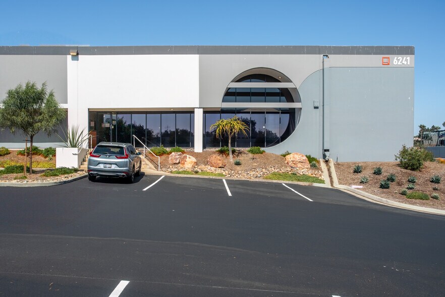 More Photos Of 6241 Yarrow Dr, Carlsbad Unknown For Lease