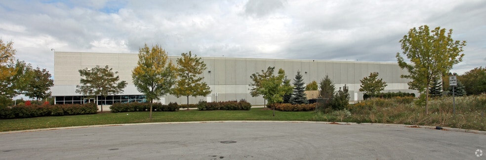 More Photos Of 1702 Tricont Ave, Whitby Manufacturing For Lease