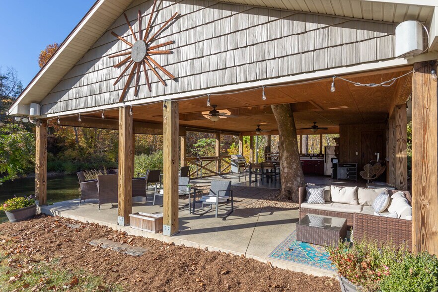 More Photos Of 4301 Longdale Furnace Rd, Clifton Forge Lodge Meeting Hall For Sale