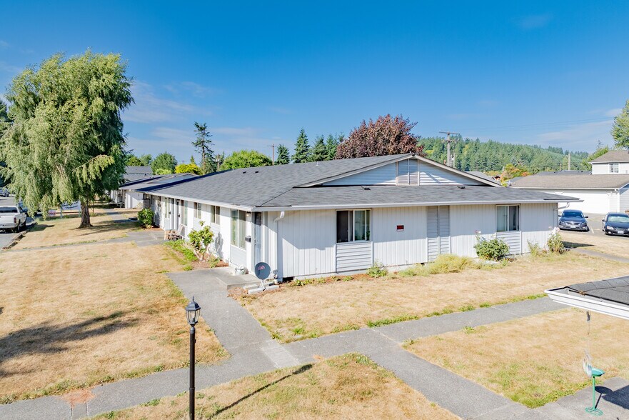 More Photos Of 1100-1105 S Pearl St, Centralia Apartments For Sale