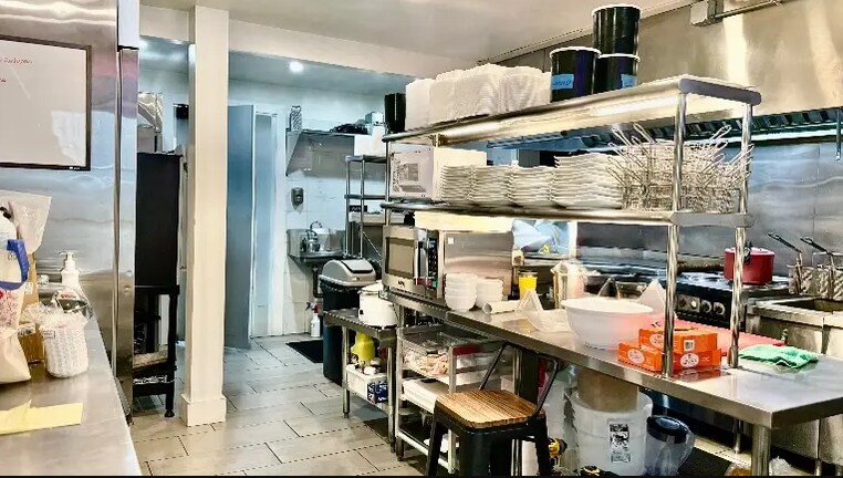 More Photos Of 346 Hillside Ave, Williston Park Storefront For Sale